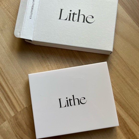 Lithe Eyeshadow Palette - Picture 4 of 4